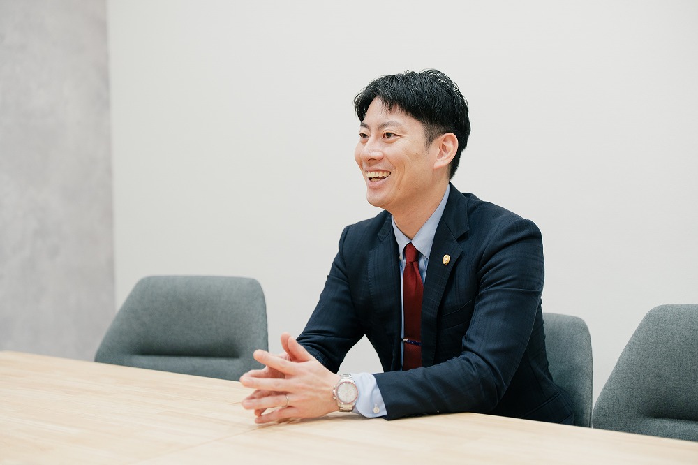 弁護士 有村 隆（ありむら たかし）